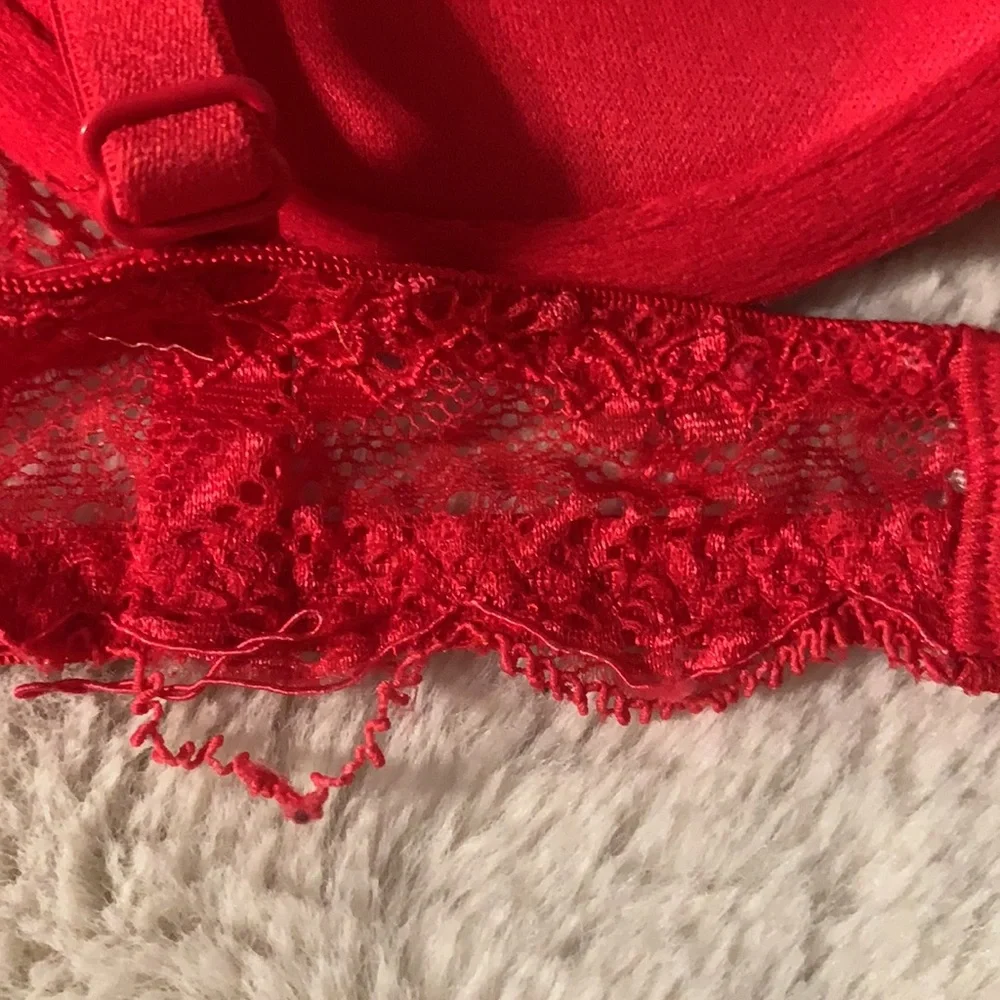 34A Victoria’s Secret PINK red push-up vintage bra